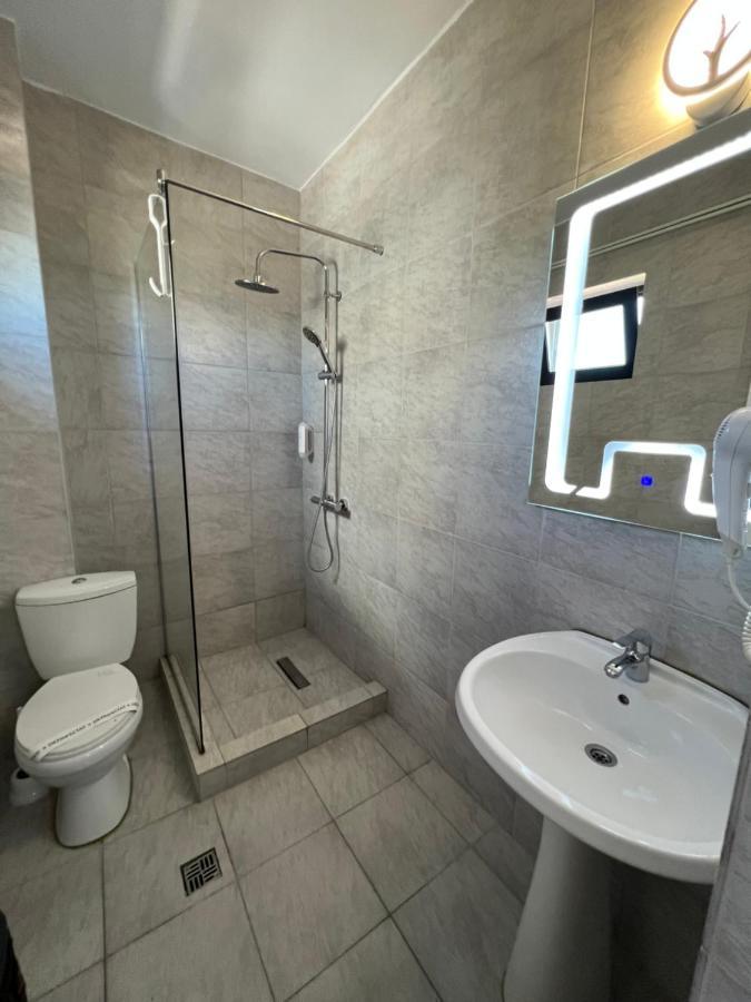 Hotel Ama World คอนสตันซา ภายนอก รูปภาพ