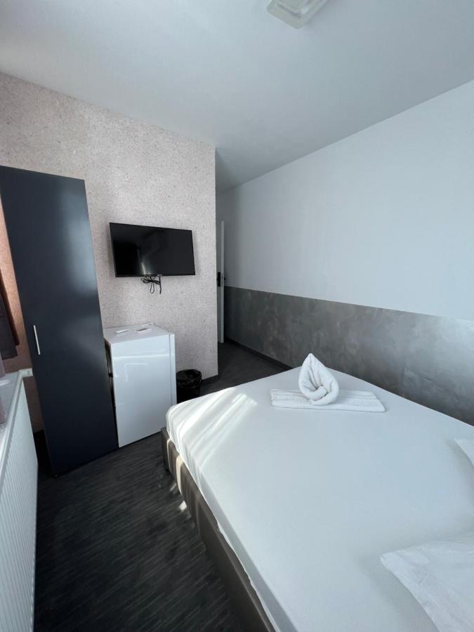 Hotel Ama World คอนสตันซา ภายนอก รูปภาพ
