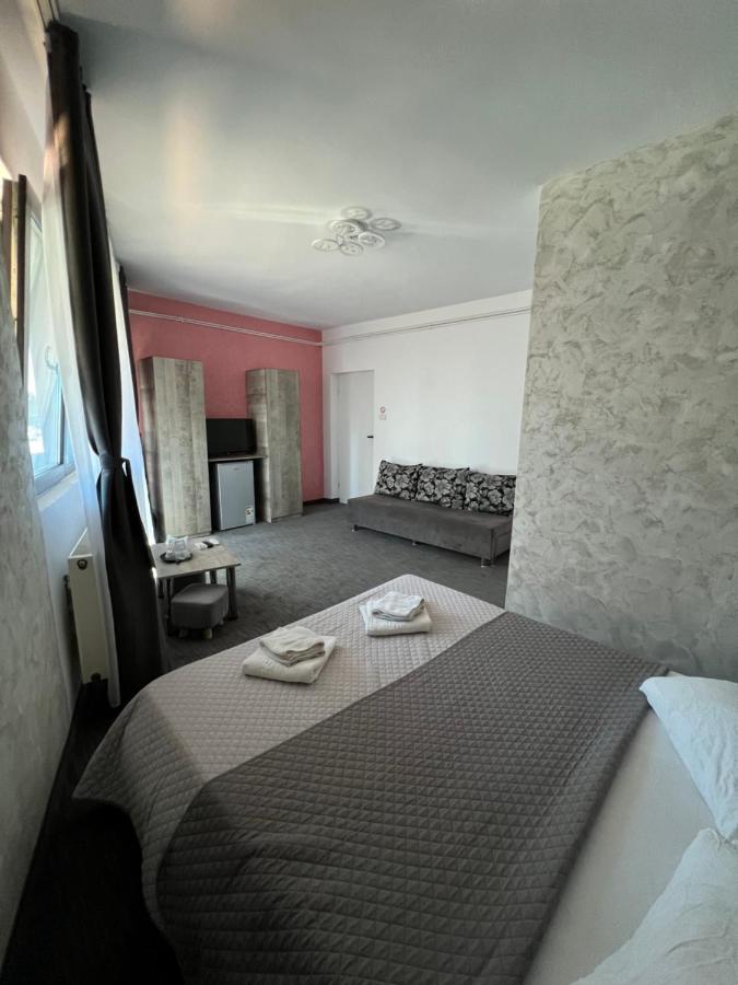 Hotel Ama World คอนสตันซา ภายนอก รูปภาพ