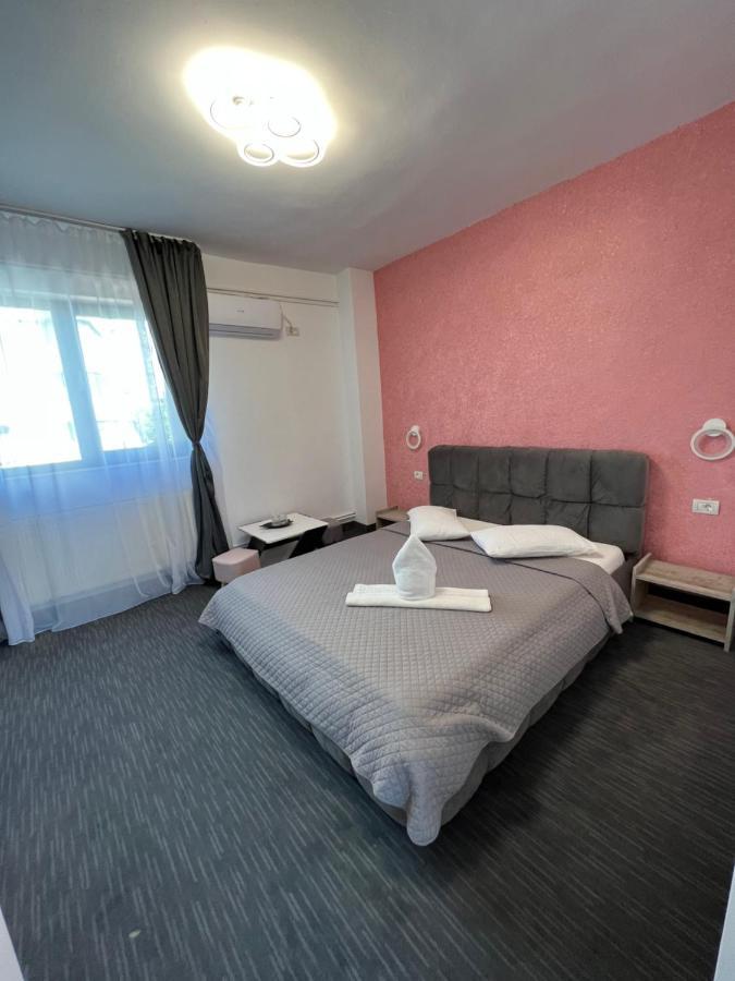 Hotel Ama World คอนสตันซา ภายนอก รูปภาพ